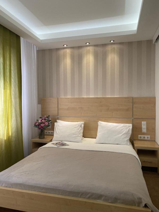 Laurus Motel Airport Tuzla Zivinice Exterior photo