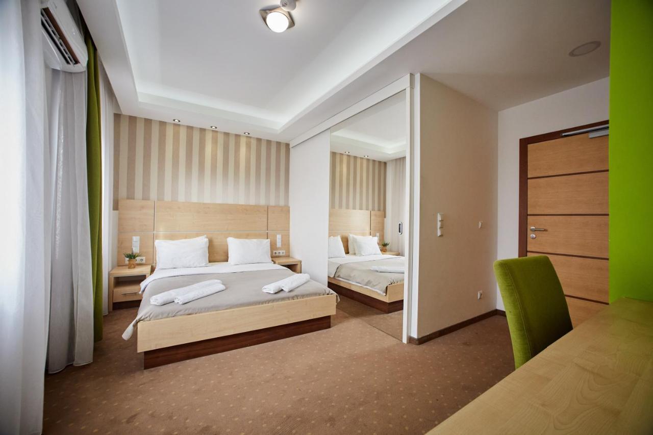 Laurus Motel Airport Tuzla Zivinice Exterior photo